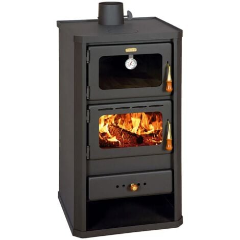 Holzofen mit Backofen. Heizleistung 12 kW. Modell „Prity FM“.