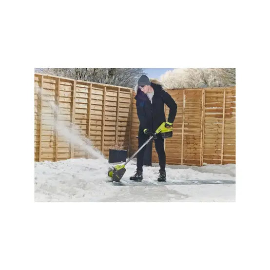 RYOBI 18V One+ Schneefräse – 25 cm – ohne Akku und Ladegerät – RY18ST25A-0